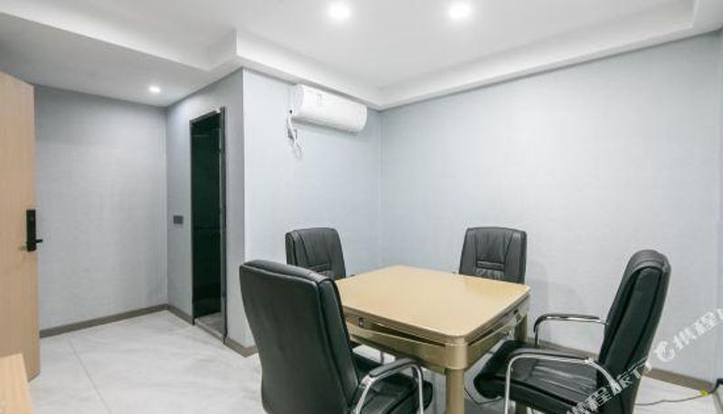 Zimmer - Porman Intelligent Hotel (Baishazhou Yinhu Small and Medium Enterprise City Branch)