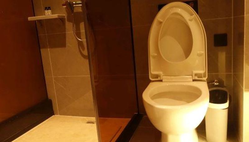 Zimmer - Fengyuan Hotel (Wuhan Happy Valley Garden Road Subway Station)
