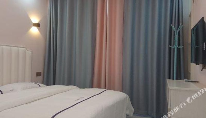 Camera - Bright and Beautiful Apartment in Wuhan
