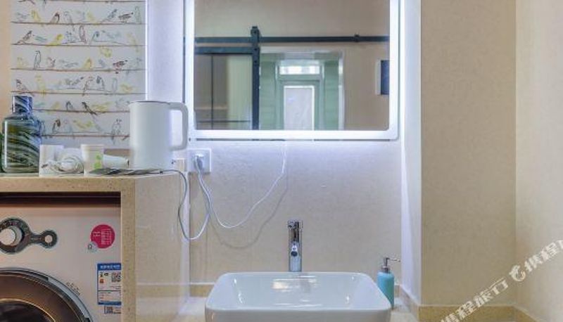 Zimmer - HL Vientiane Design Hotel (Renhe Road Subway Station Wuhan Happy Valley Branch)
