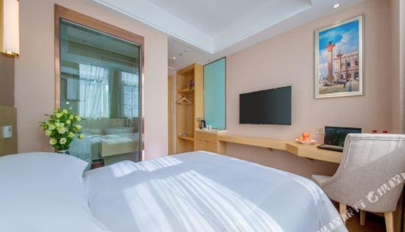 Camera - Vienna Hotel (Wuhan Huangjiahu University City)