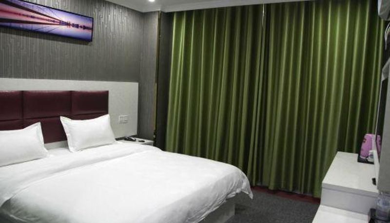 Pokój typu business - Howe Theme Hotel