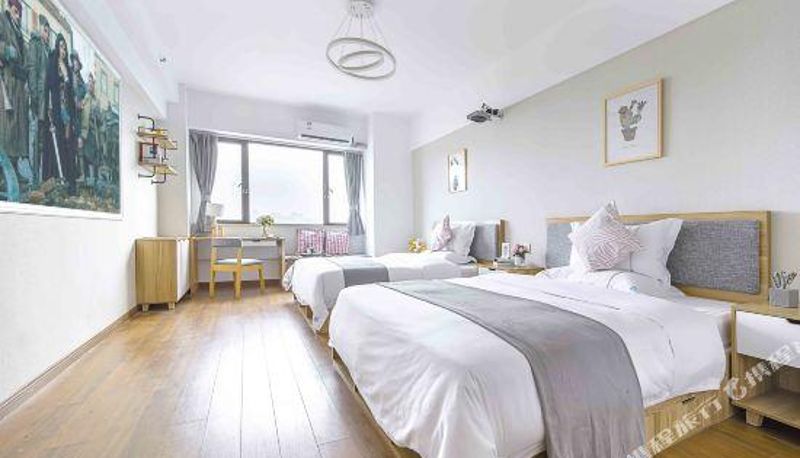 Kamer - Youju Hotel (Wuhan Houhu Avenue Xingye Road Subway Station Store)