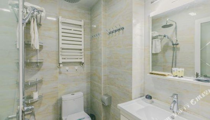 Zimmer - Kangaroo Apartment (Wuhan Xudong Qunxingcheng)