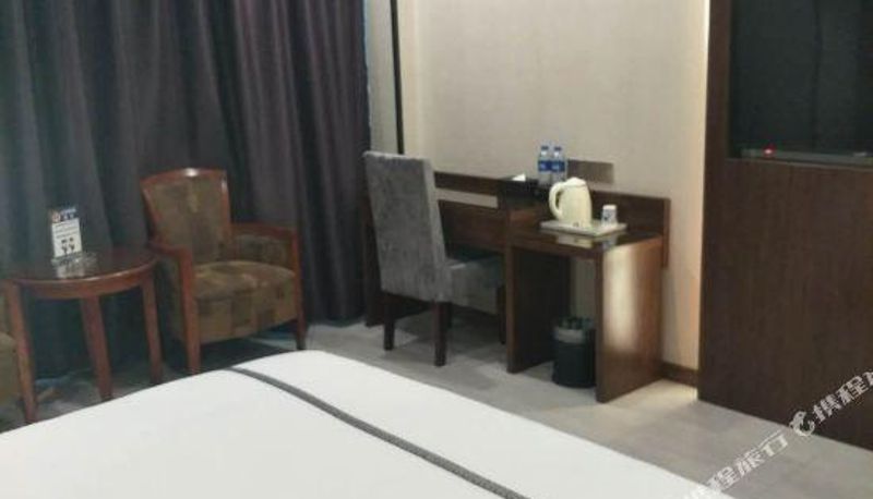Zimmer - OYO Wuhan Palace Hotel