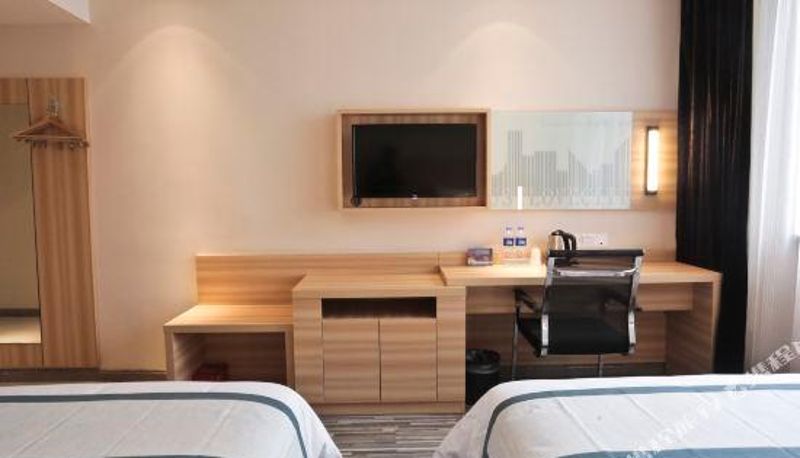 Zimmer - City Comfort Inn (Wuhan Hangkong Road Tongji Hospital)