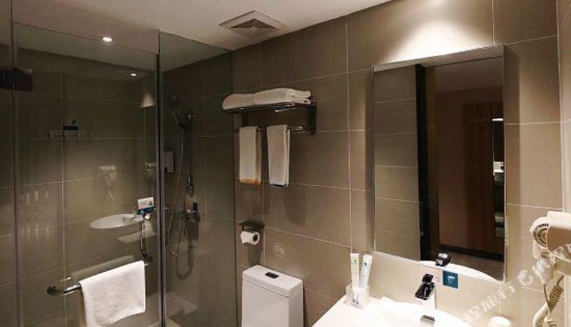 Zimmer - City Comfort Inn (Wuhan Hankou Jiangtan)