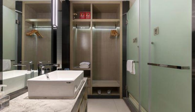 Camera business - ECHARM Hotel (Wuhan Guanggu Biology City)
