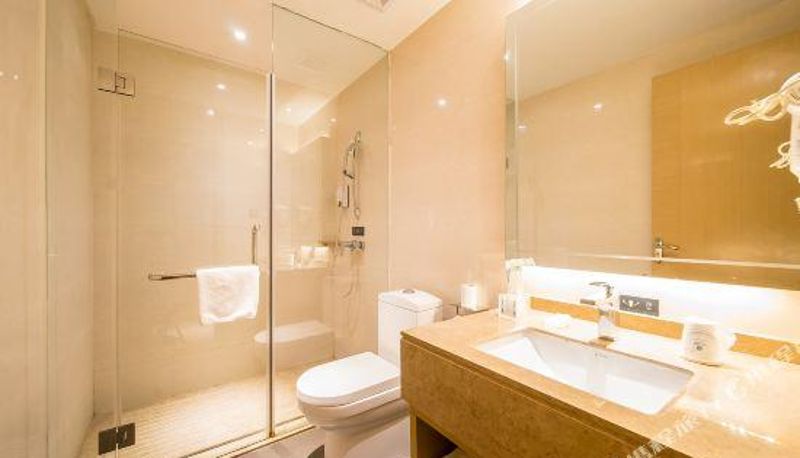 Camera - City Comfort Inn (Wuhan Guobo Center Qianjincun Metro Station)