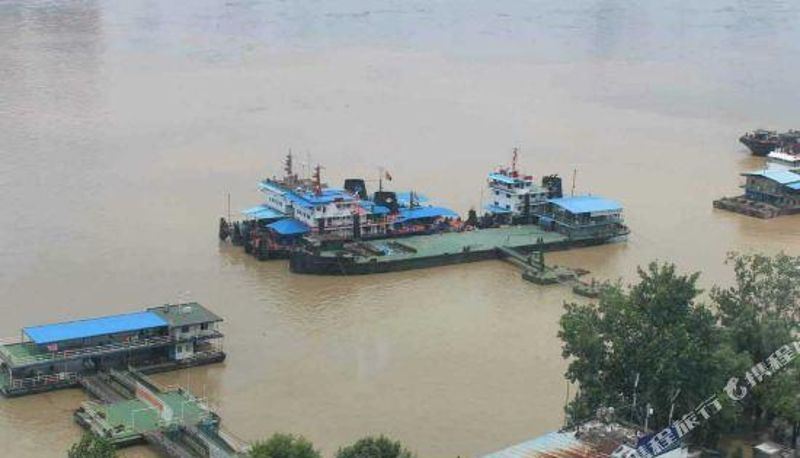Zimmer mit Flussblick - Shangxi River View Hotel