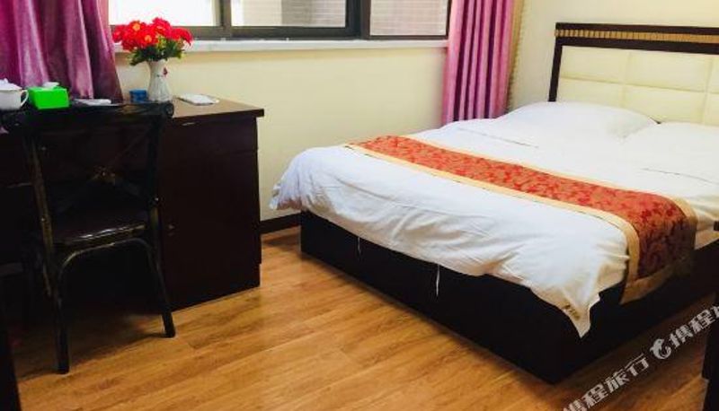 Zimmer - Wuhan Ruishengda Hotel