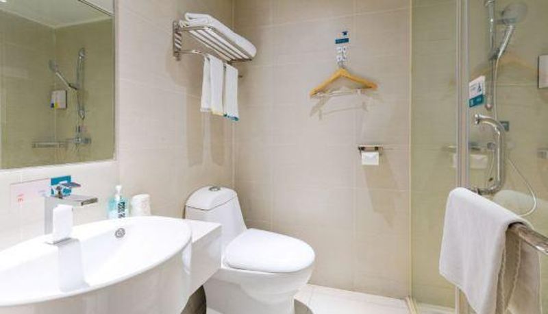 Zimmer - City Comfort Inn (Wuhan International Plaza Xiehe Hospital)