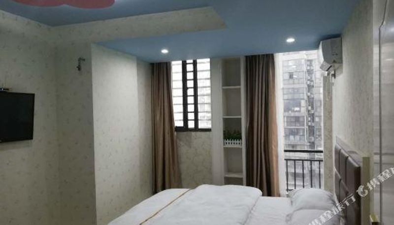 Camera - Tiantian Rujia Hotel (Wuhan Hubei University of Technology)
