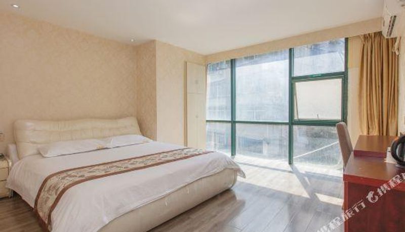 Business-Zimmer - Letu Hotel (Wuhan Tongji Hospital Qikou Road Metro Station)