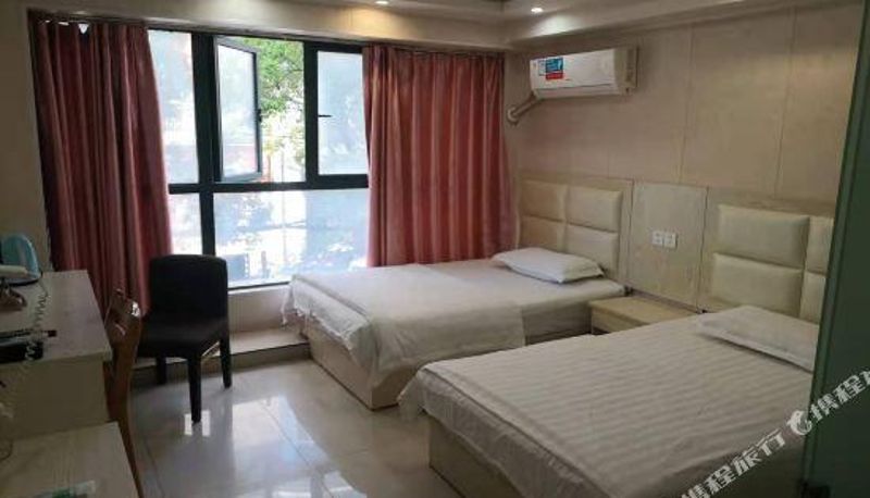 Zimmer - Wuhan City Post Home Fashion Hotel Wansongyuan Youth Road Shop