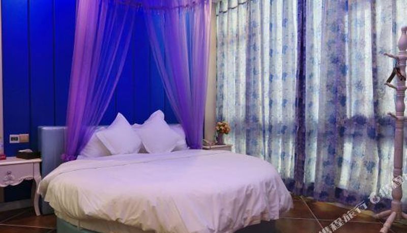 Zimmer - World Trade Jinxiu Changjiang Branch) Wuhan Venus Honey Language Theme Hotel (Maying Road Subway Station