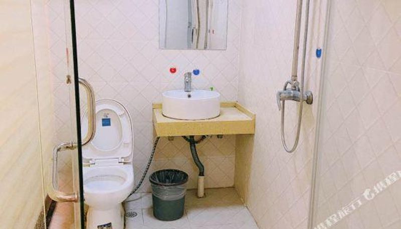 Familienzimmer - Manhang Hotel (Wuhan International Convention and Exhibition Center Union Hospital)