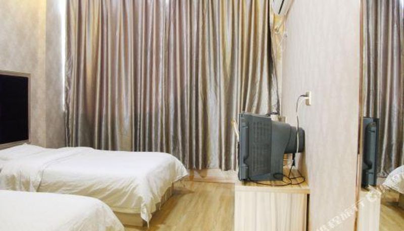 Business-kamer - Wuhan Shuiyue Pavilion Hotel
