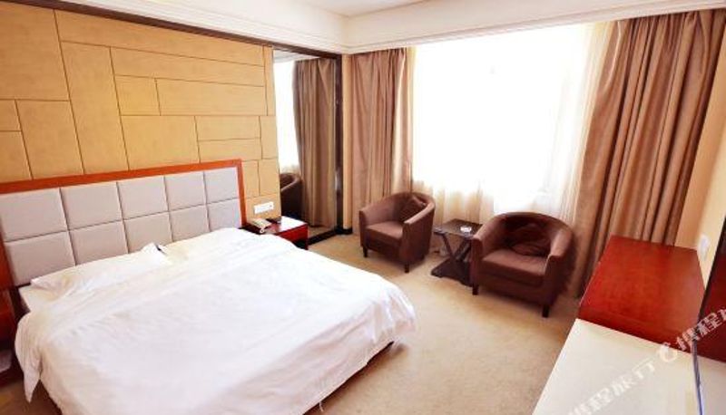 Camera business - Xilai Hotel (Wuhan Happy Valley Shop)