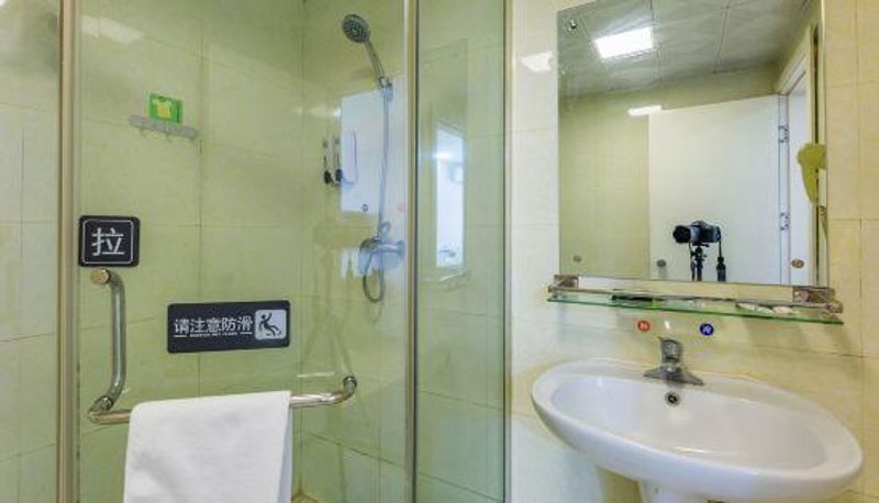 Business-Zimmer - Green Boutique Hotel (Wuhan Railway Vocational and Technical College Zanglongdao Science Park Shop)