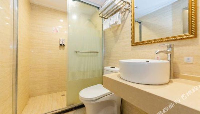 Zimmer - Pearl Holiday Hotel (Wuhan International Expo Center store)