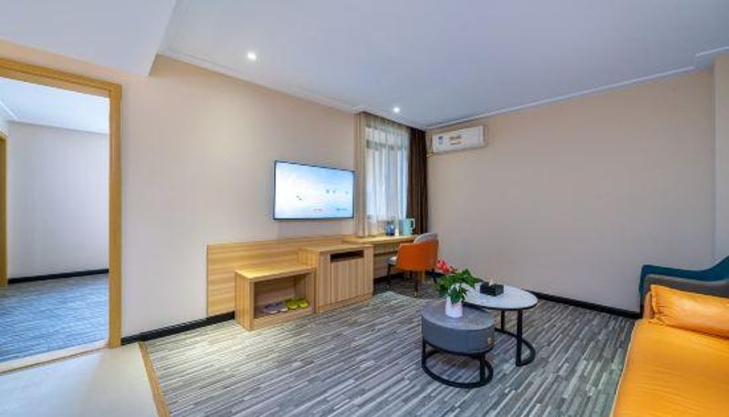 Suite - City Convenience Hotel (Wuhan Jianghan University Dongfeng Company Subway Station)