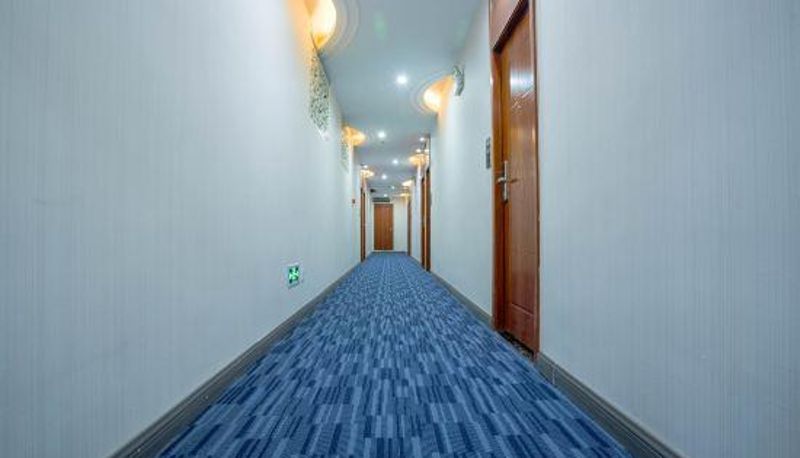 Reception - Yalan Hotel (Jianghan Road Branch of Xunlimen Subway Station)