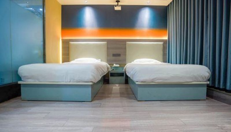 Camera - Yalan Hotel (Jianghan Road Branch of Xunlimen Subway Station)