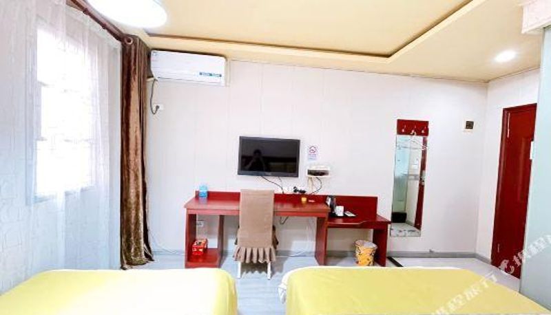 Pokój typu family - Shenghua Hotel (Jianghan Road Branch of Wuhan International Convention and Exhibition Center)