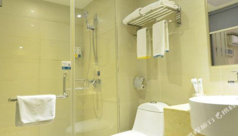 Zimmer - City Convenience Hotel (Wuhan Xudong Branch)
