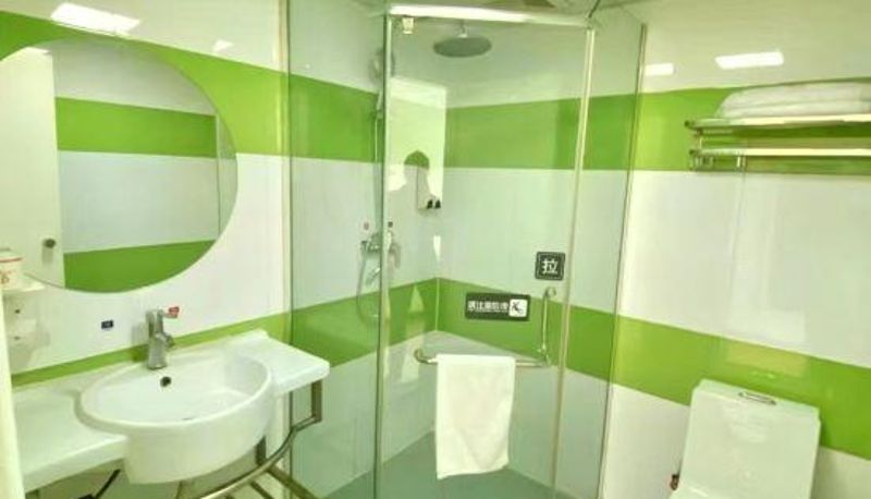 Pokój typu family - Changfu Business Hotel(Wuhan Canglong Island East Street Metro Station)