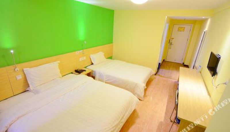 Pokój typu family - Changfu Business Hotel(Wuhan Canglong Island East Street Metro Station)