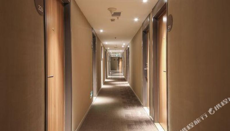 Reception - Home Inn (Wuhan Hanjiang Road Pedestrian Street Xunlimen Metro Station)