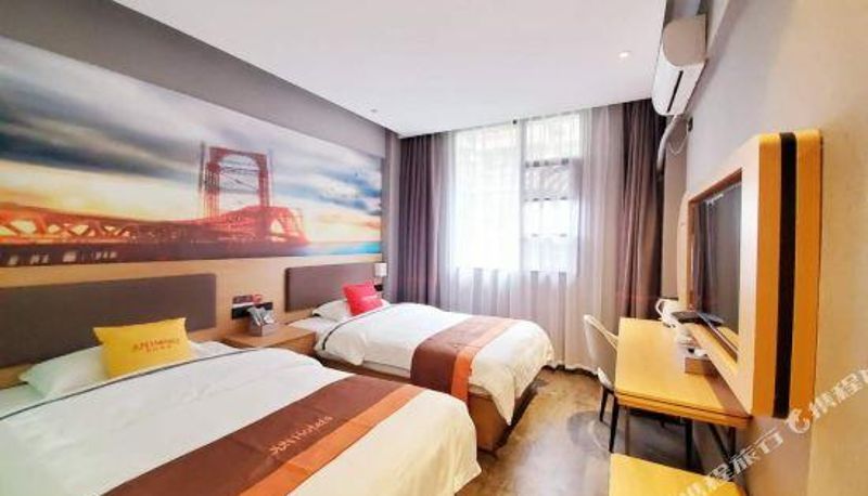 Zimmer - Wuhan)  Jianghan Road Junyi Chain Hotel (Xunlimen Subway Station Branch