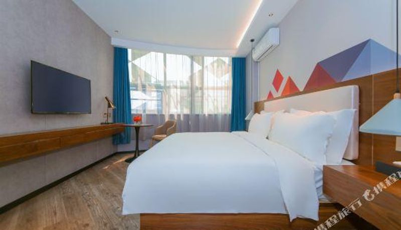 Camera - Borrman Hotel
