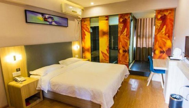 Zimmer - Shangyite Hotel Chain (Wuchang Institute of Technology Intercity Railway Miaoshan Station Branch)
