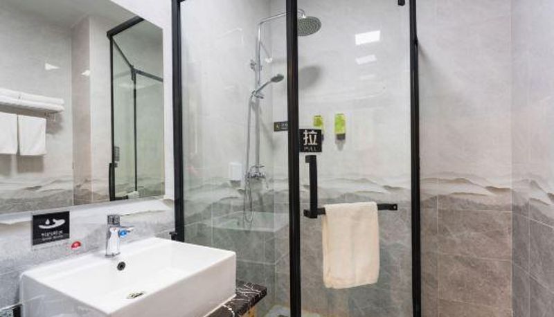 Kamer - Yangming Hotel (Weifang Olympic Sports Center Gudejin Branch)
