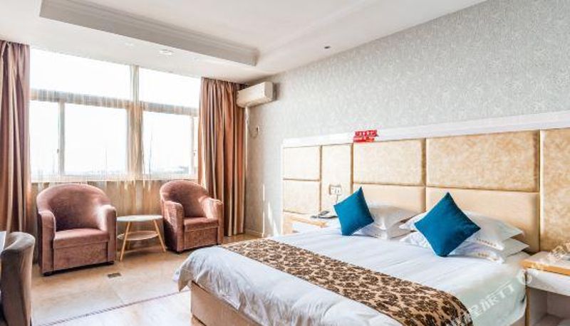 Zimmer - Tiantai Golden Welfare Business Hotel