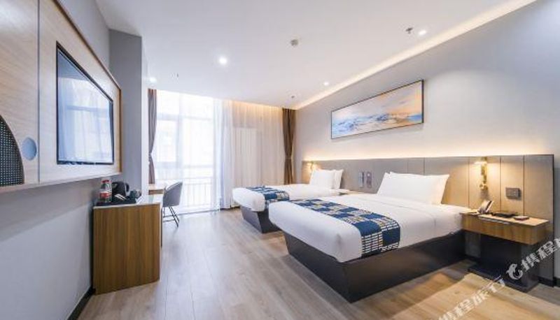 Zimmer - Aiyi Hotel (Tianshui Railway Station Shangyu Road Pedestrian Street)