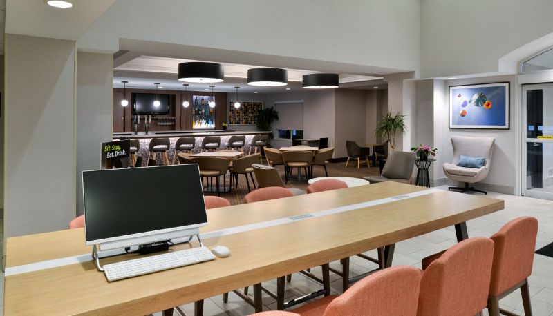 Información - Holiday Inn & Suites OVERLAND PARK-CONV CTR by IHG
