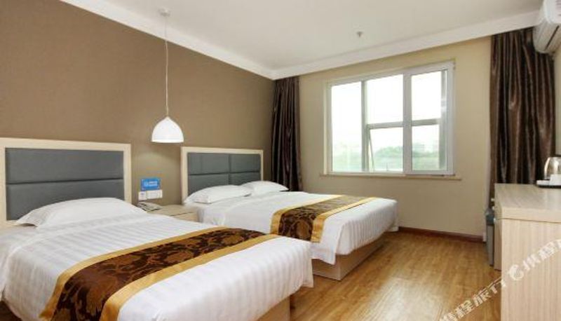 Kamer - Shenyang Fuqiang Kangle Express Hotel
