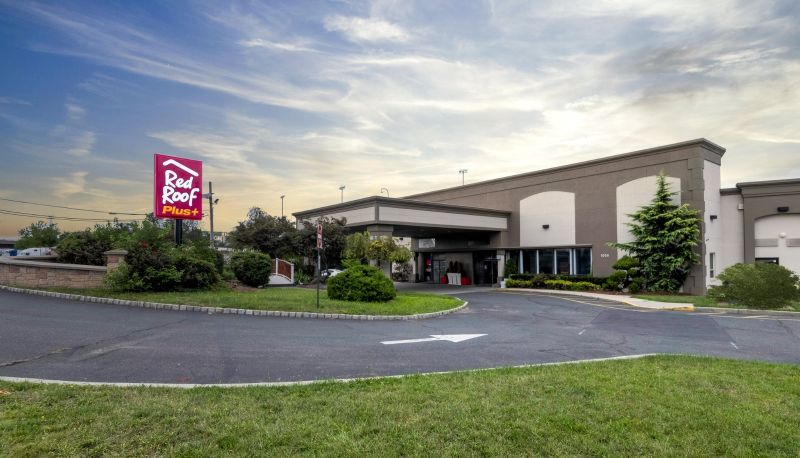 Info - Red Roof PLUS+ Woodbridge - Carteret