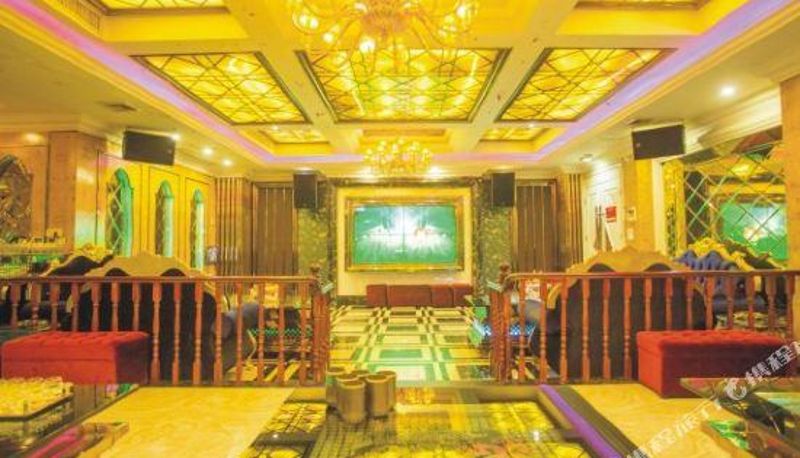 Wellness- und Fitnessbereich - Hejiu Gongguan Hotel