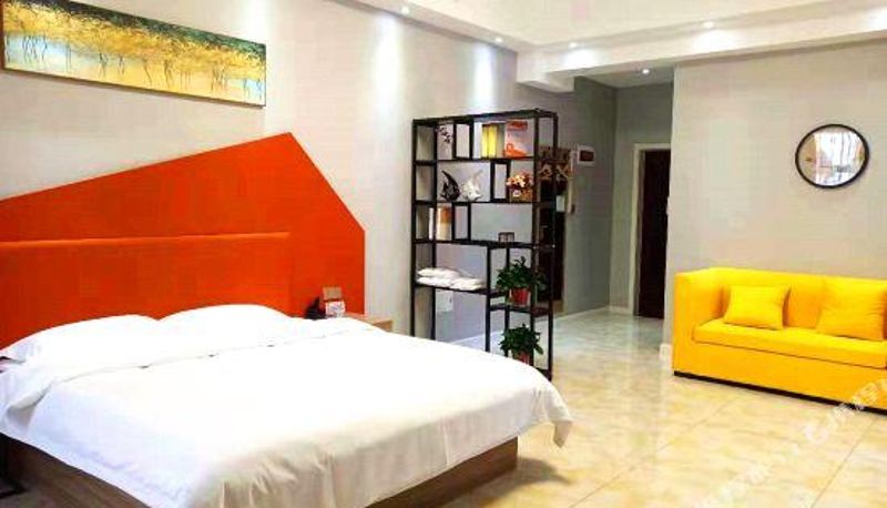 Zimmer - Mo Literature Hotel (Sanmenxia Jiayi Square)
