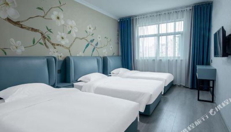 Camera - Pinyue Tianshan Hotel