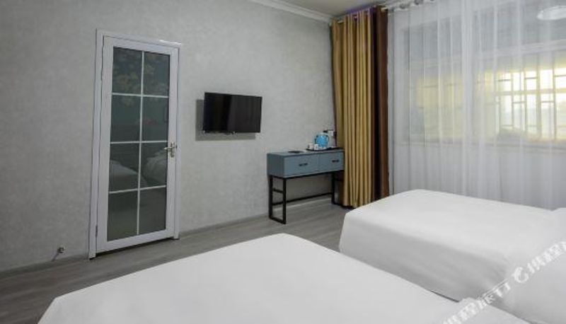 Camera - Pinyue Tianshan Hotel