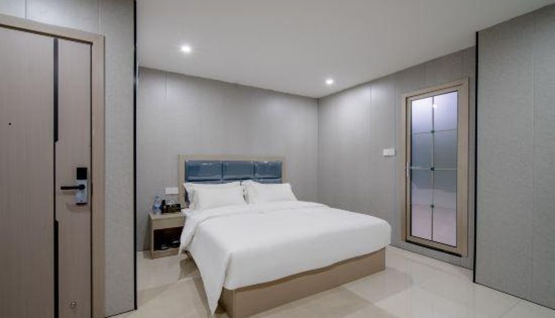 Zimmer - Huajing Holiday Hotel (Shaoguan East Railway Station)