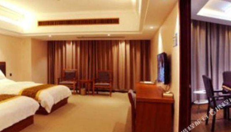 Pokój typu business - Ruili Golden Brick Hotel