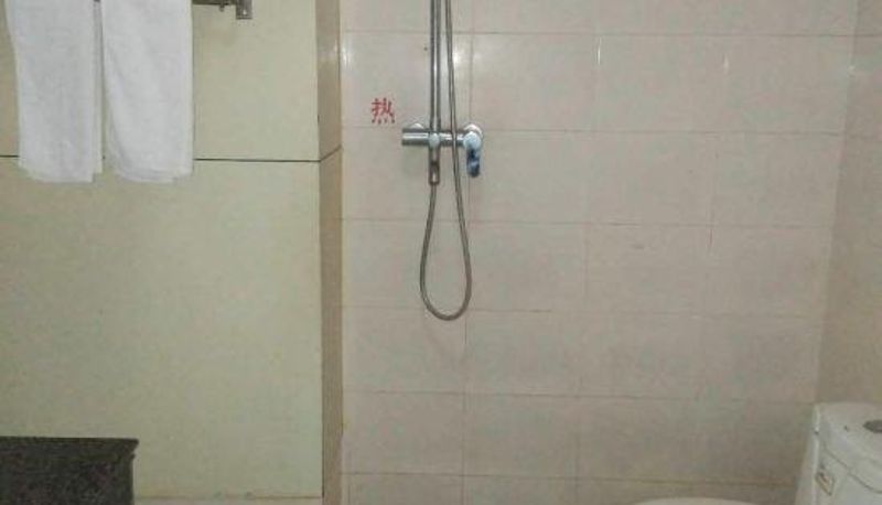 Zimmer - Ruili Liyuan Hotel