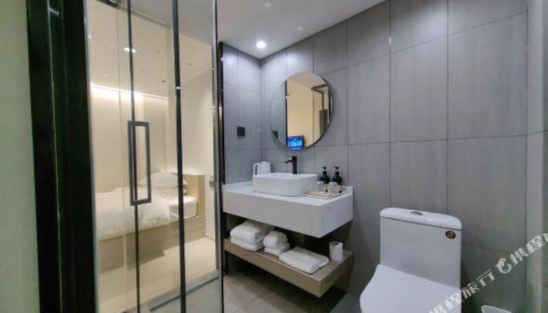 Camera - Midway Hotel (Cangzhou High-speed Railway Station Branch)